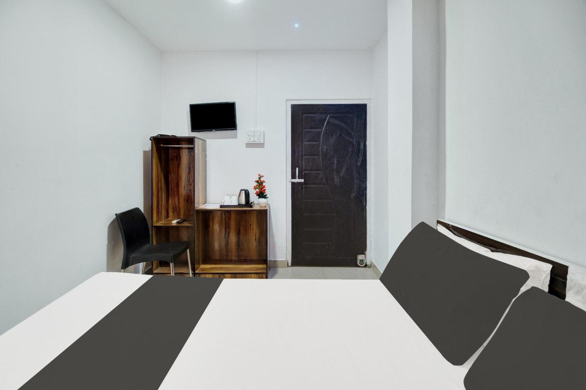 Hotel O Royal Regency, Pathsala Dalaigaon Eksteriør billede